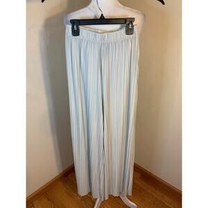 Lock & Lock Gray Pleated Pants size S - M